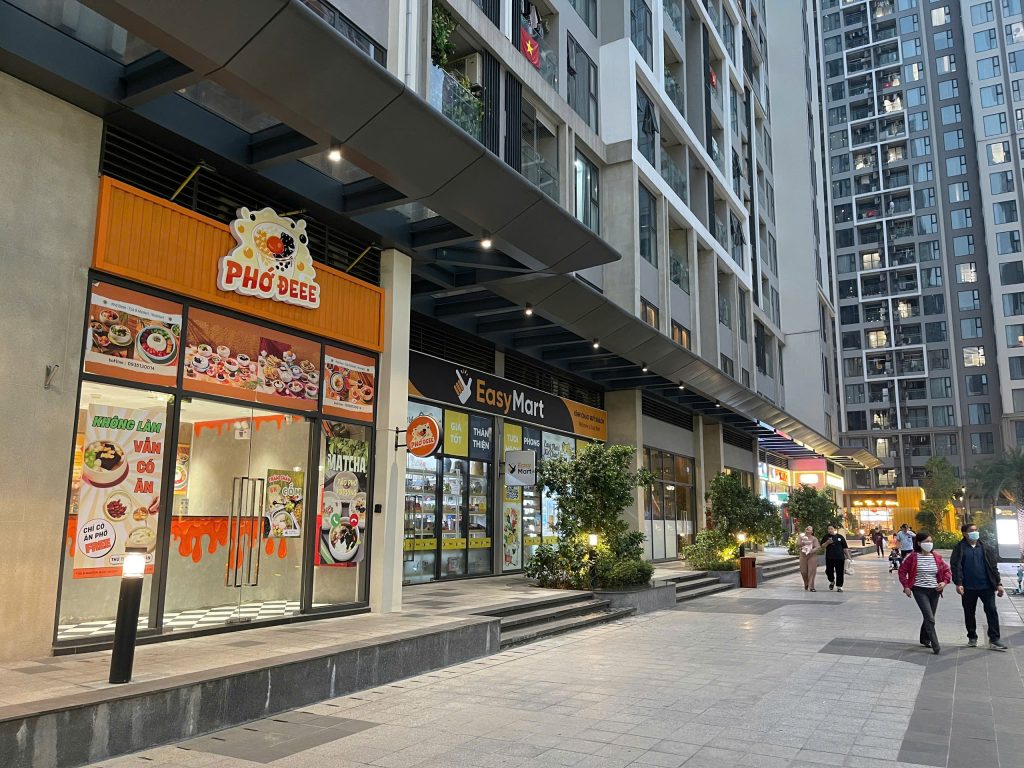 luong-cu-dan-o-thuc-quyet-dinh-doanh-thu-va-gia-shop-chan-de