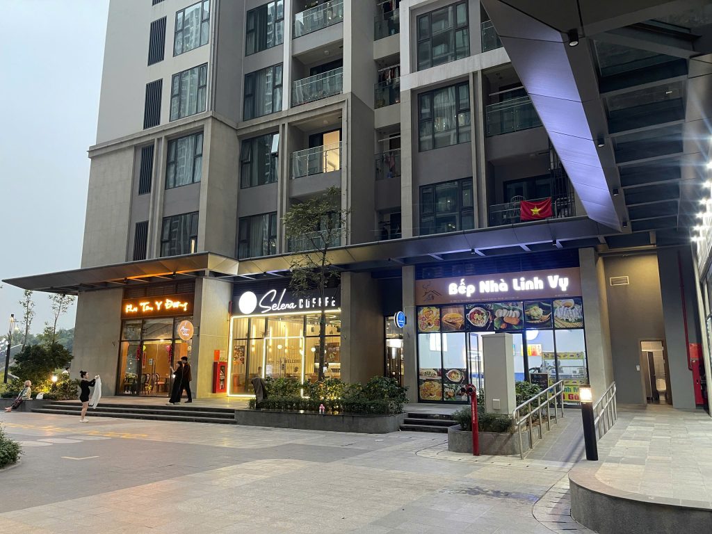 shop-chan-de-tai-vinhomes-smart-city