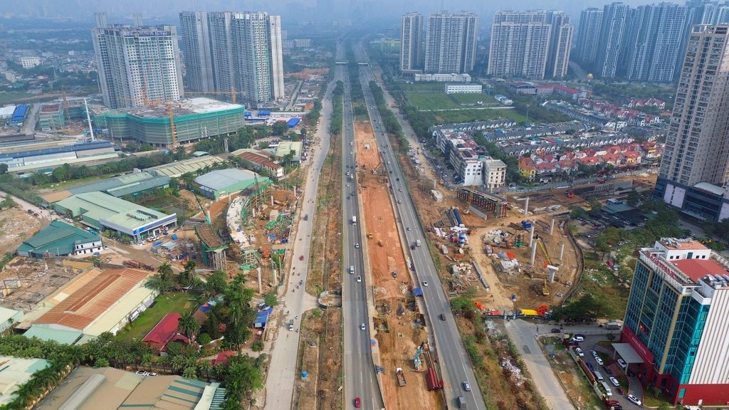 nut-giao-vanh-dai-3-5-voi-dai-lo-thang-long-dang-duoc-thi-cong
