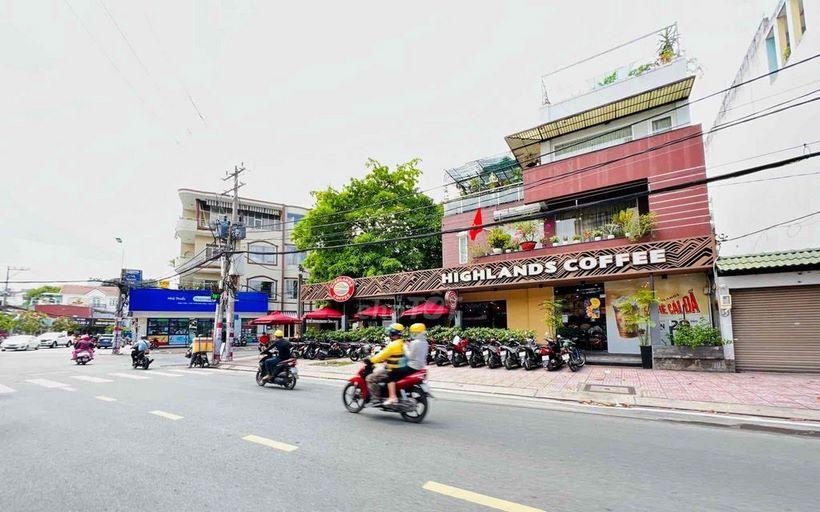 nha-pho-thuong-mai-truyen-thong
