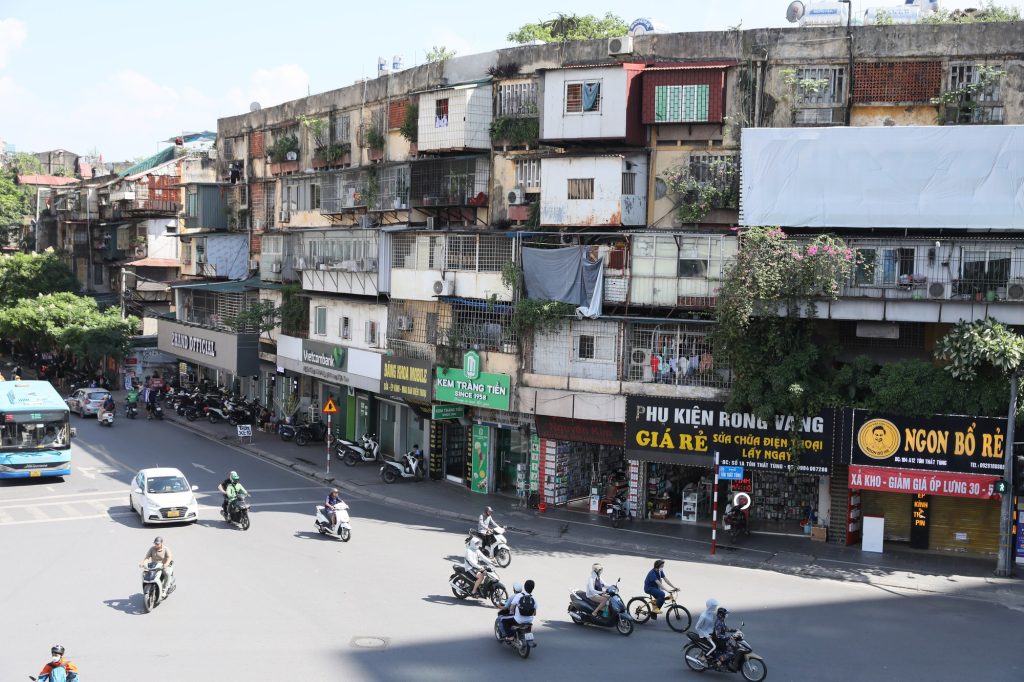 dinh-huong-cai-tao-nha-tap-the-va-chung-cu-cu